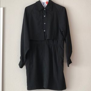 Bottom front Long sleeves black dress